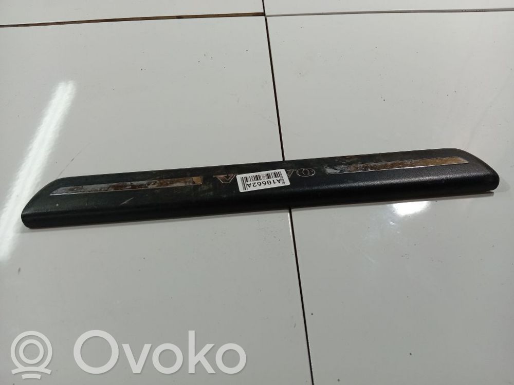 Volvo V50 Capac prag față