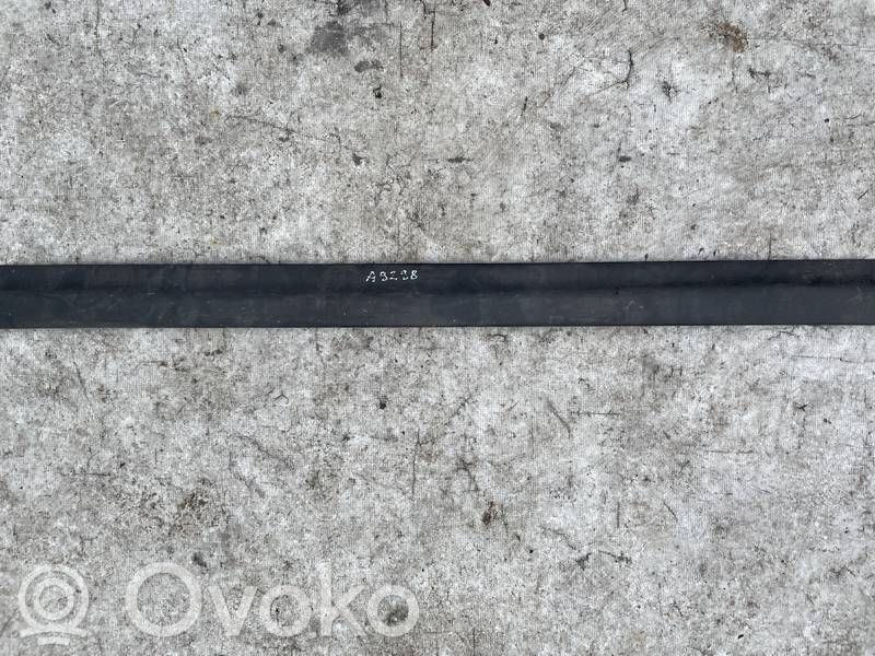 Opel Zafira A Barra luminosa targa del portellone del bagagliaio 