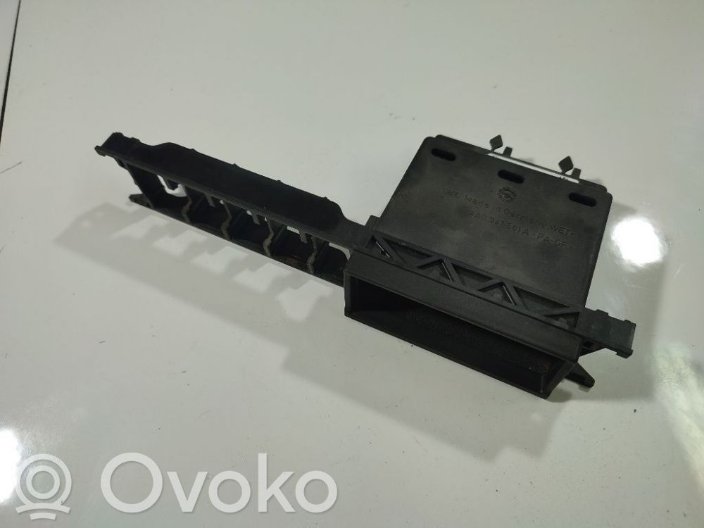 Altra parte interiore   4A0941561A,4A0941561A,4A0941561A
