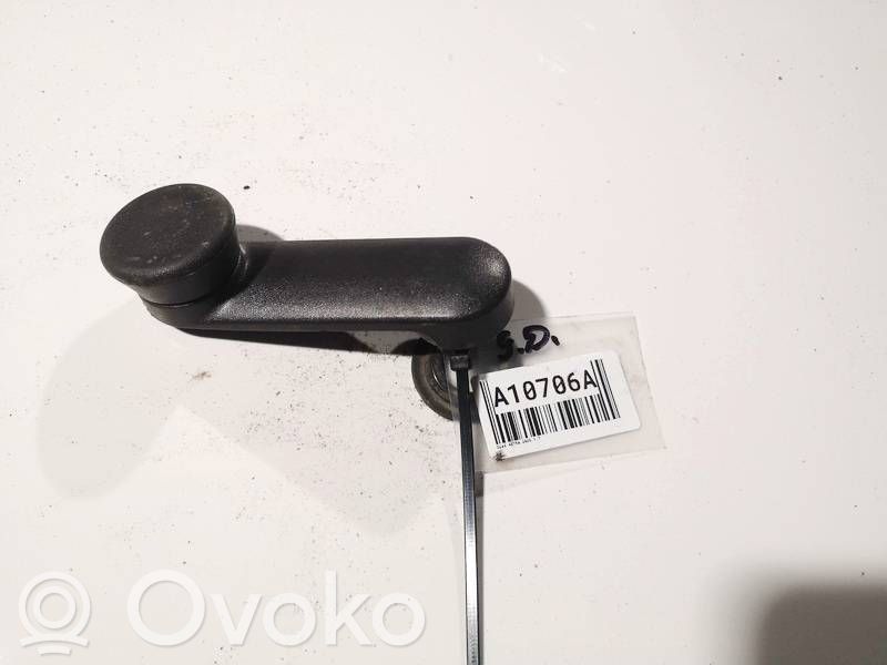 Opel Astra H Korbka szyby drzwi przednich 