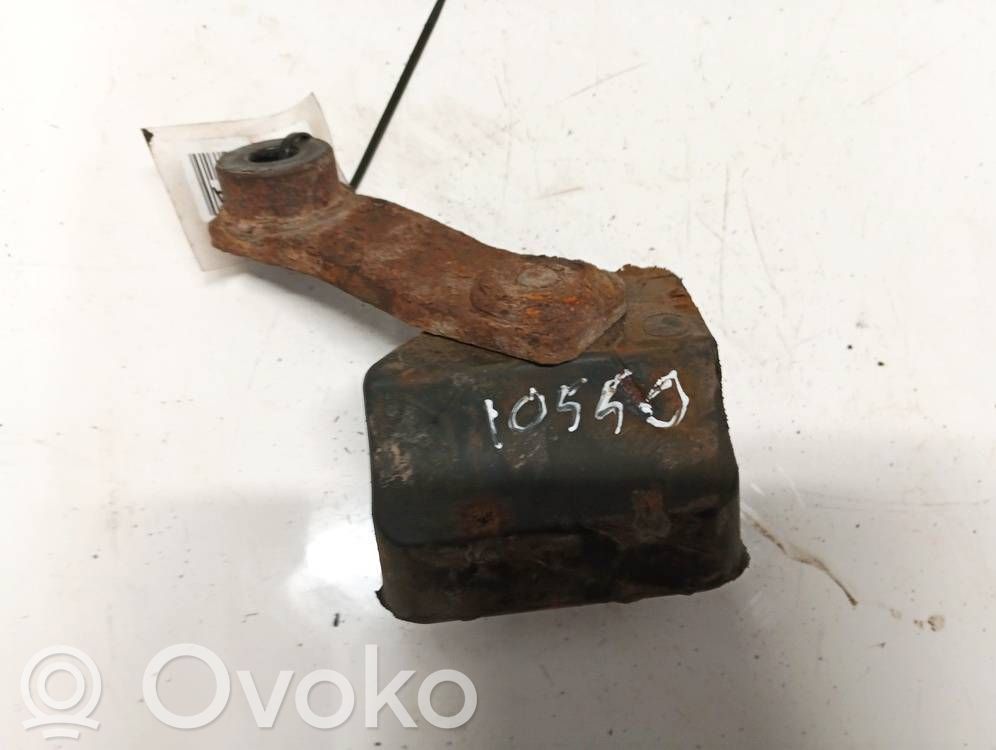 Engine mount bracket   6769555,6769555