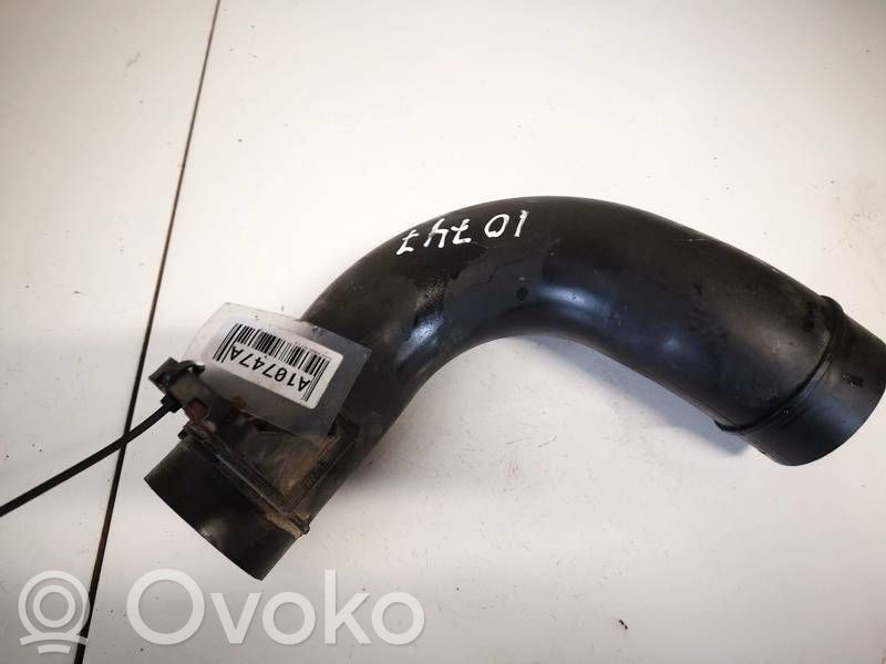 Subaru Outback Välijäähdyttimen letku 