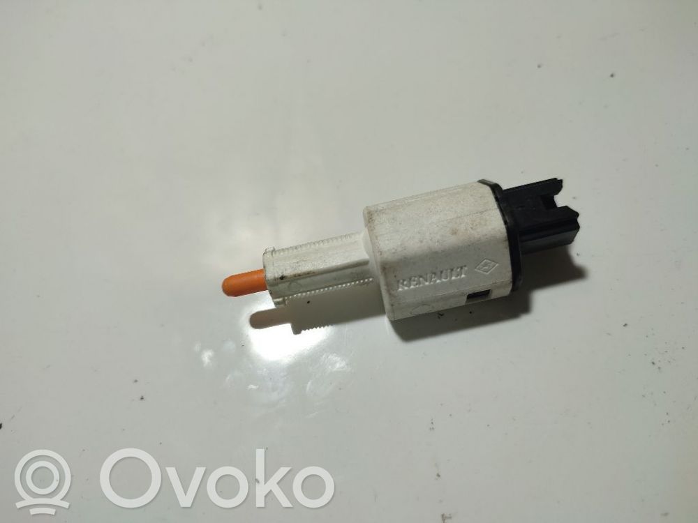 Renault Megane III Interruptor sensor del pedal de freno 
