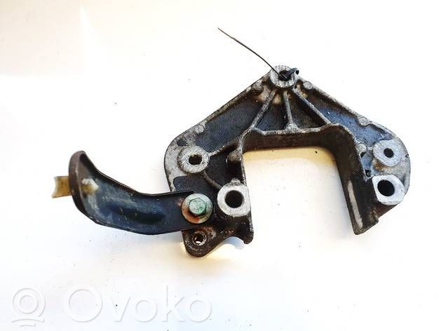 Łapa / Mocowanie silnika   8Z0199565,8Z0199565
