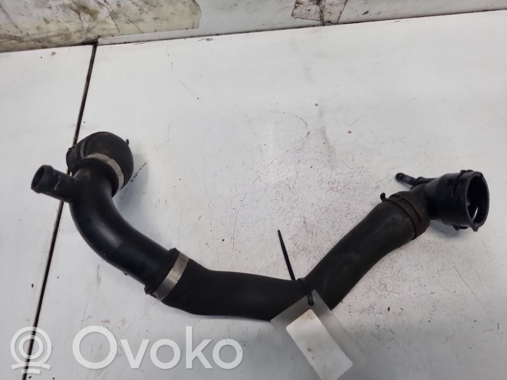 Skoda Octavia Mk2 (1Z) Tubo flessibile del liquido di raffreddamento del motore 