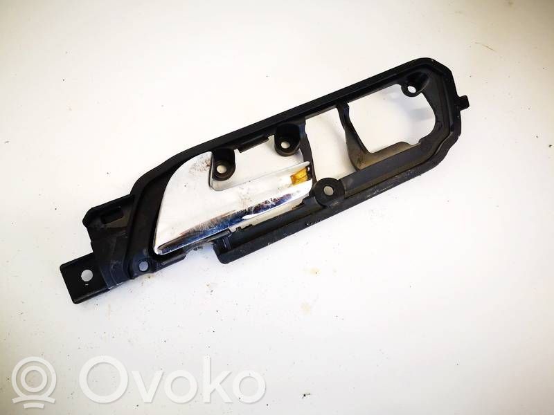 Volkswagen Polo IV 9N3 Klamka wewnętrzna drzwi 
