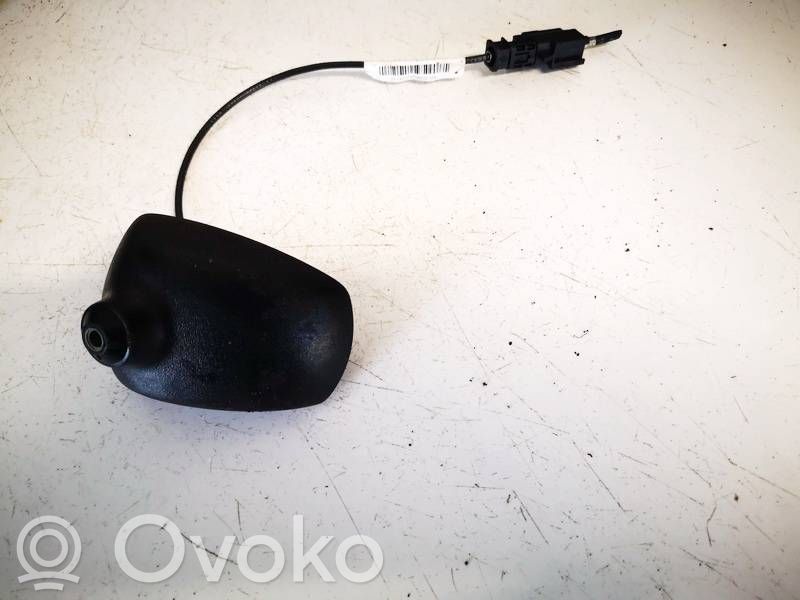 Opel Astra J GPS-pystyantenni 
