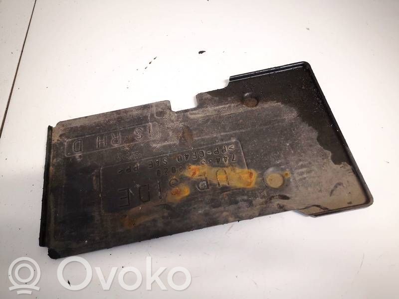 Lexus IS 220D-250-350 Staffa di montaggio della batteria