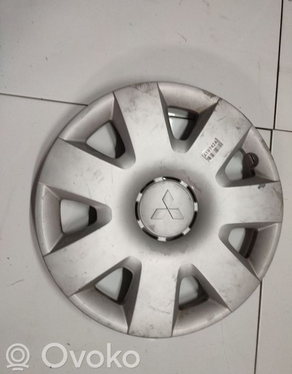 Mitsubishi Lancer X R16-pölykapseli 