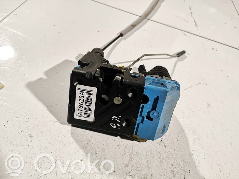 Volvo V70 Încuietoare ușă față