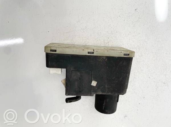 Audi A6 S6 C5 4B Pompă vacuum 