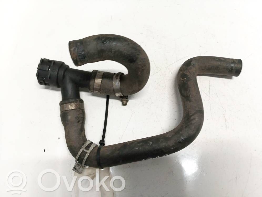 BMW 1 E81 E87 Tubo flessibile del liquido di raffreddamento del motore 