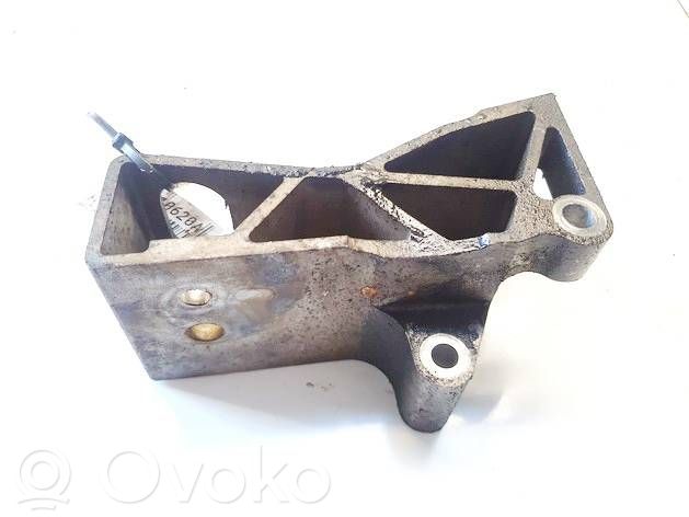 Engine mounting bracket   30741577,30741577