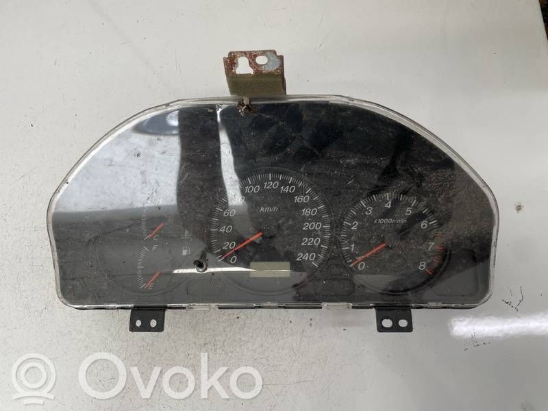Mazda 626 Vitezometru (grup de instrumente) 