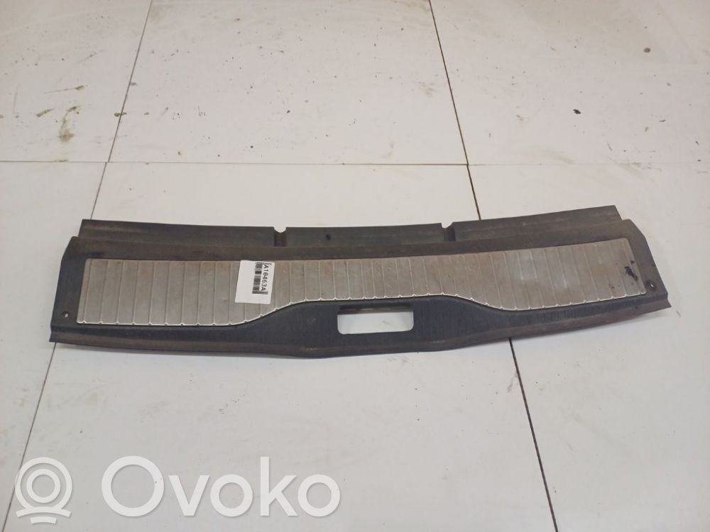 Opel Astra H Inne elementy wykończenia bagażnika 