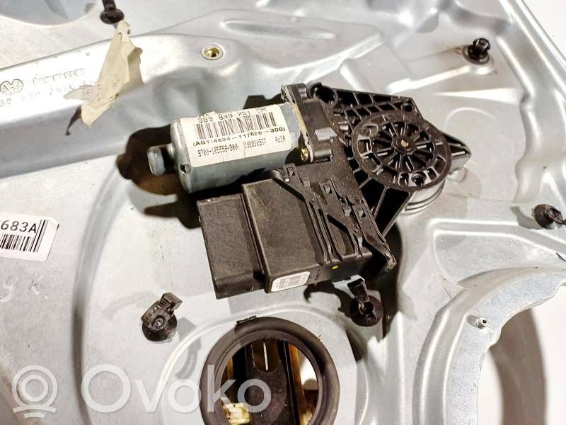 Volkswagen PASSAT B5.5 Motor macara geam ușă spate 