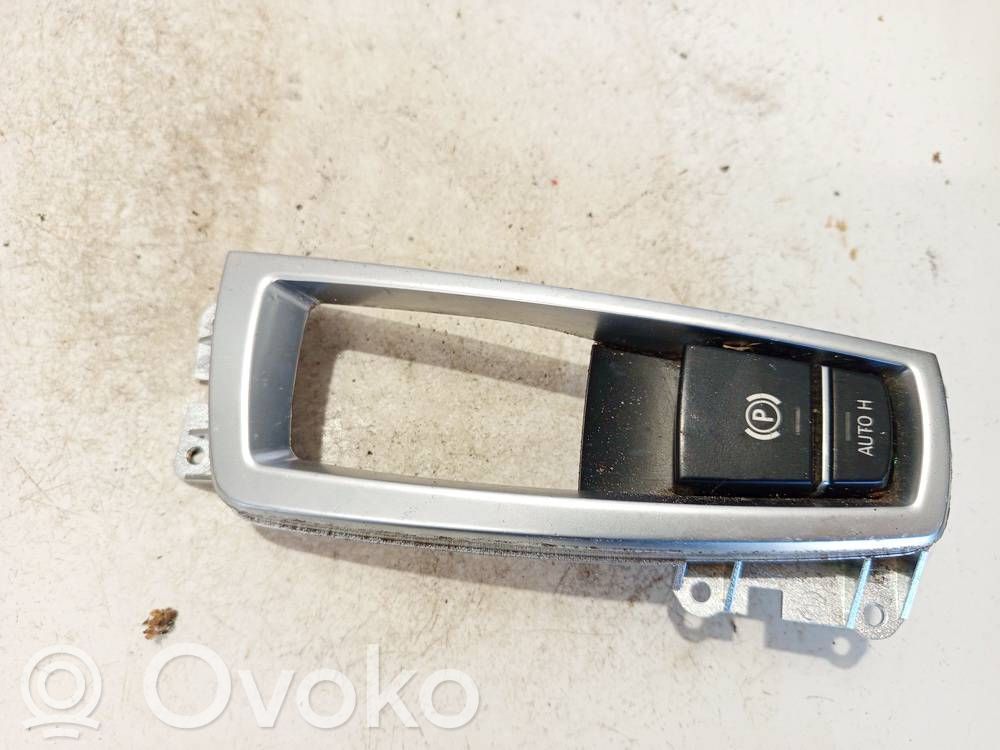 BMW X3 F25 Interruttore del freno di stazionamento/freno a mano 