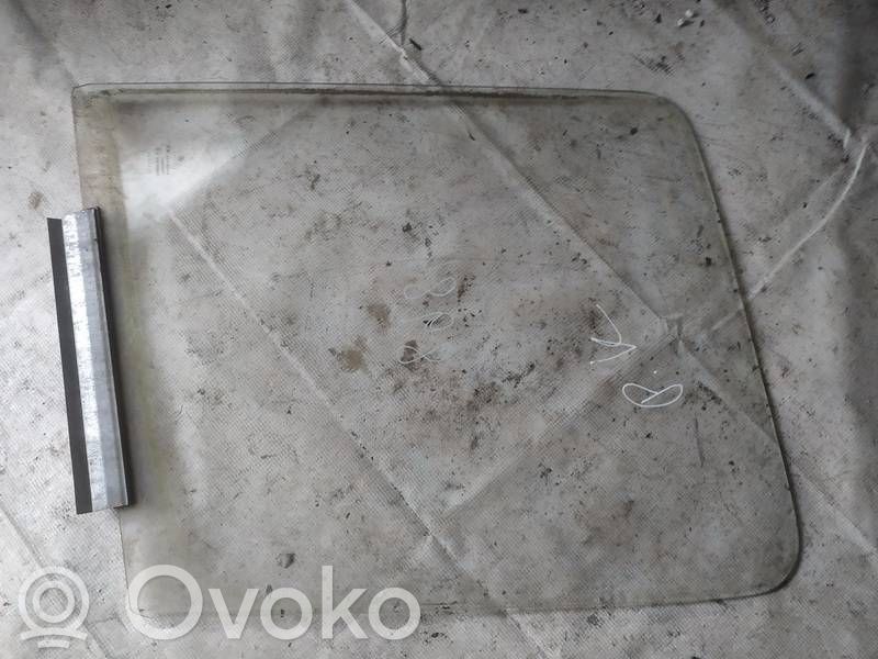 Mercedes-Benz Sprinter W901 W902 W903 W904 Vitre de fenêtre porte avant (4 portes)
