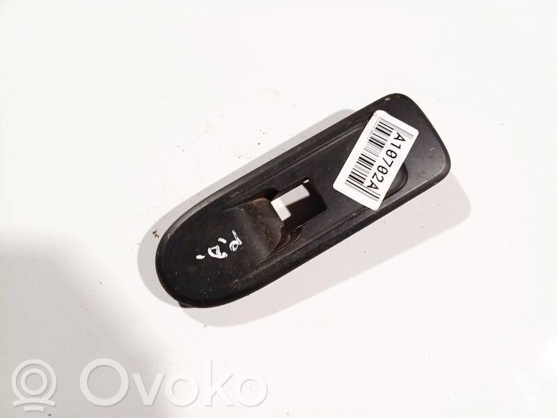 Citroen C5 Ramka przycisków otwierania szyby drzwi przednich 