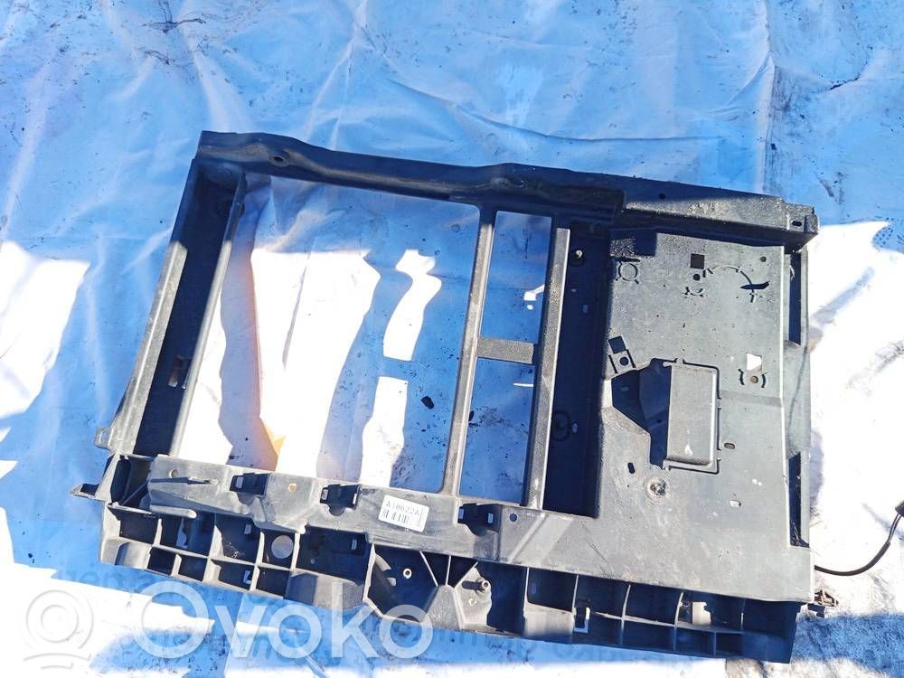 Peugeot 207 Panou suport radiator 