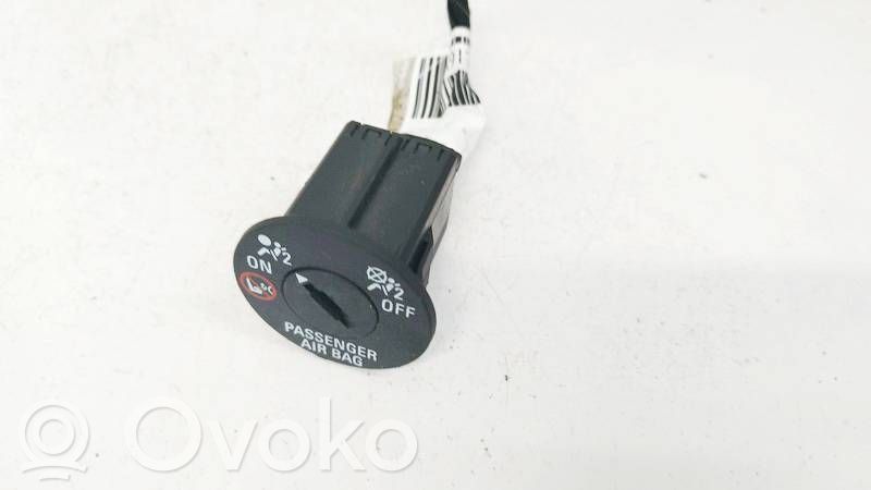 Comutator pornit/oprit airbag pasager   13577258,13577258