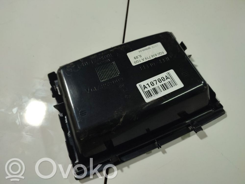 Volkswagen Polo IV 9N3 Alte piese de interior 