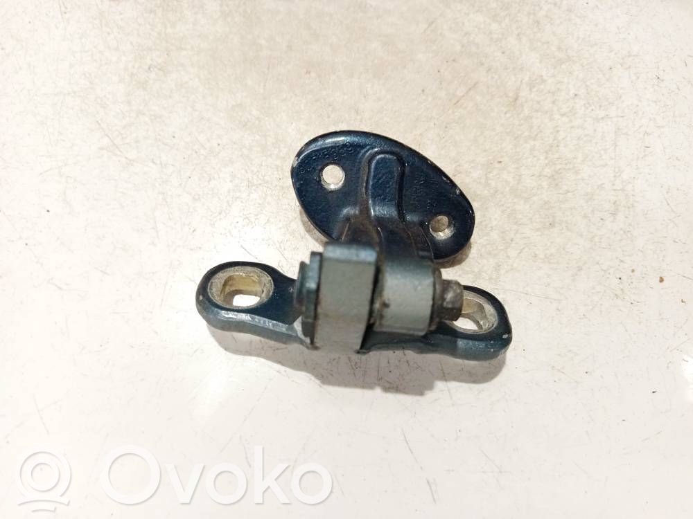 Volvo V50 Takaoven alasarana