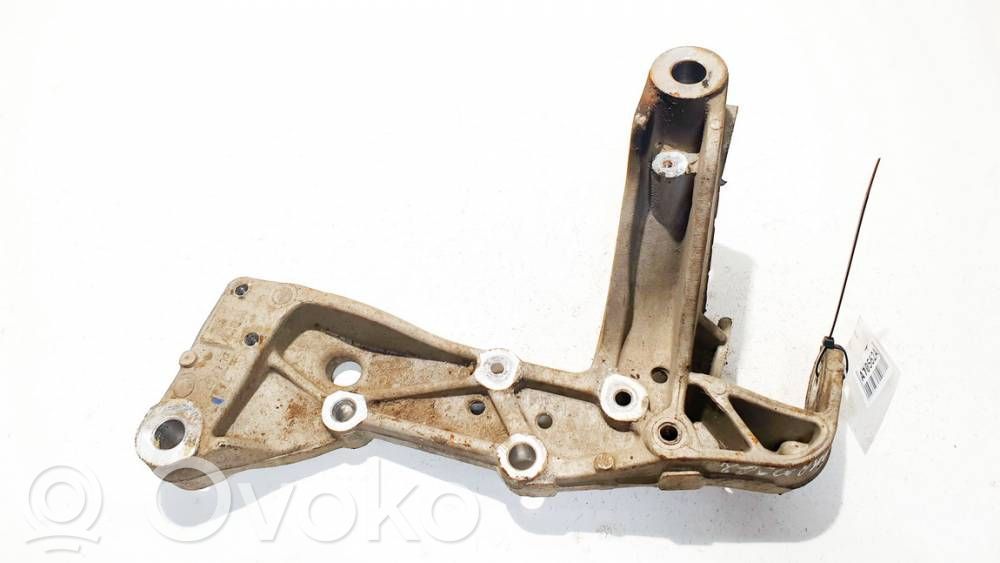 Skoda Octavia Mk2 (1Z) Braccio di controllo sospensione anteriore inferiore/braccio oscillante