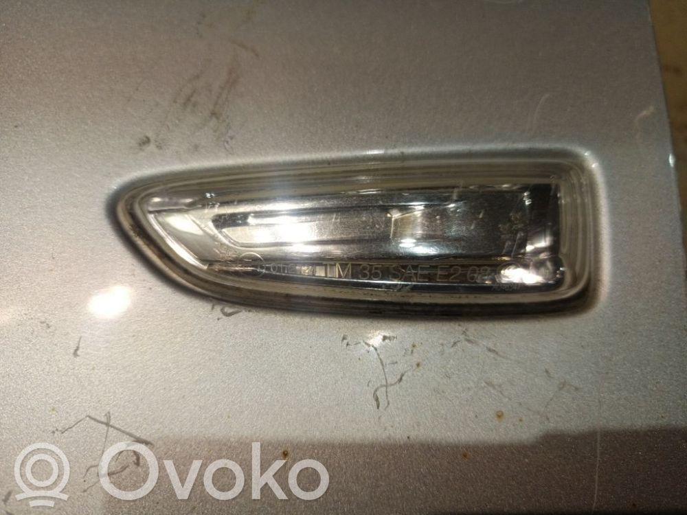 Opel Astra J Feu clignotant répétiteur d'aile avant 