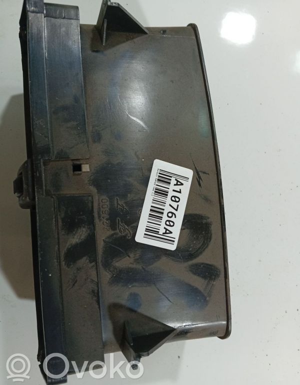 Renault Espace II Dysze / Kratki środkowego nawiewu deski rozdzielczej 