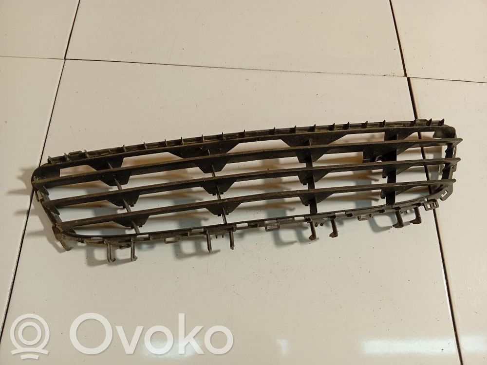 Opel Astra H Grille inférieure de pare-chocs avant