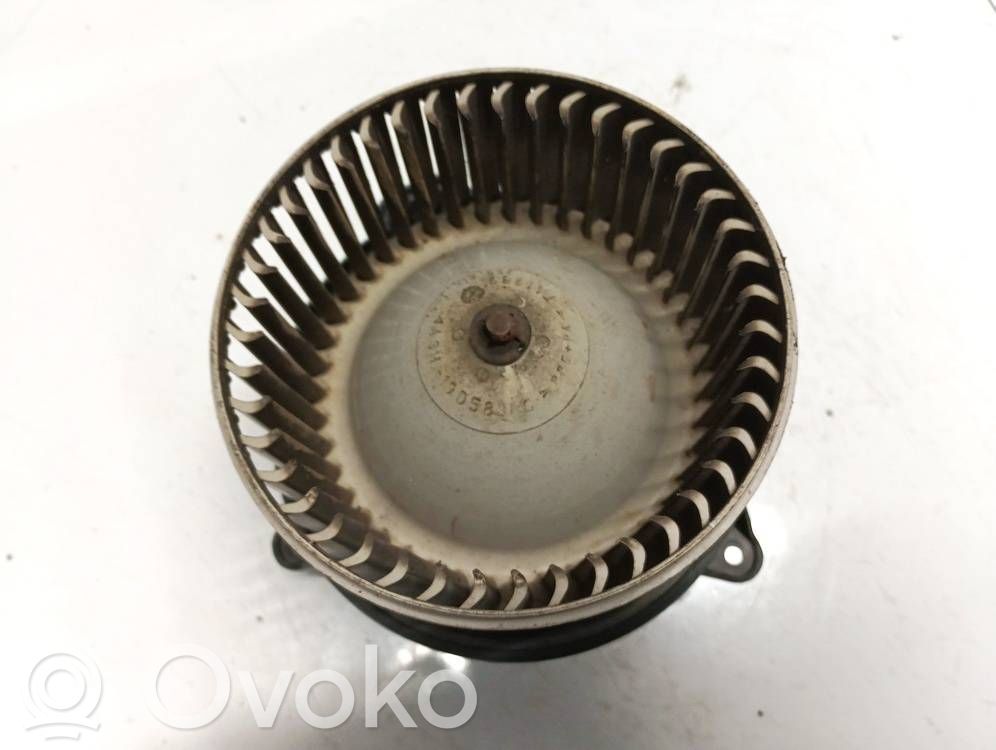 Nissan Navara D40 Ventilator aerotermă 