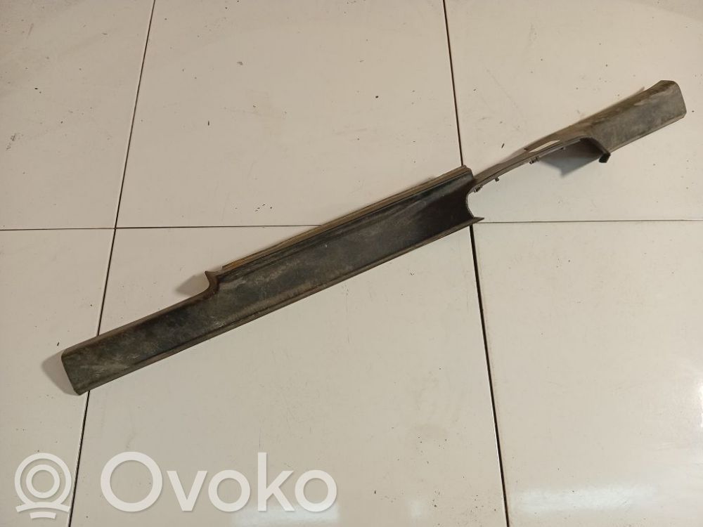 Seat Toledo III (5P) Copertura del rivestimento del sottoporta anteriore 