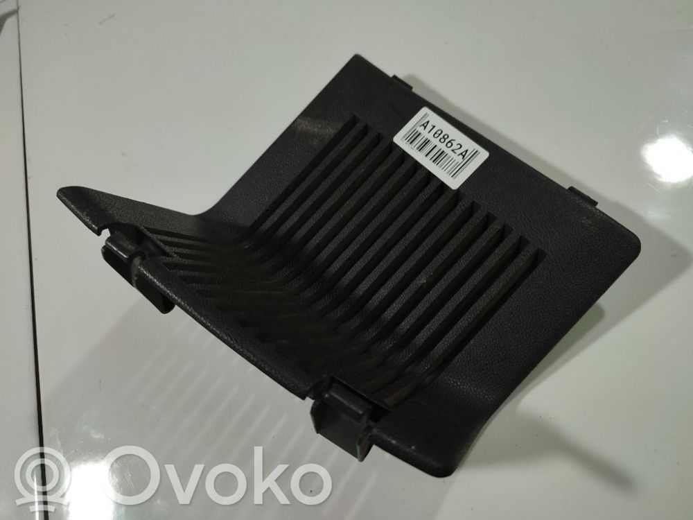 Opel Astra H Kita salono detalė 