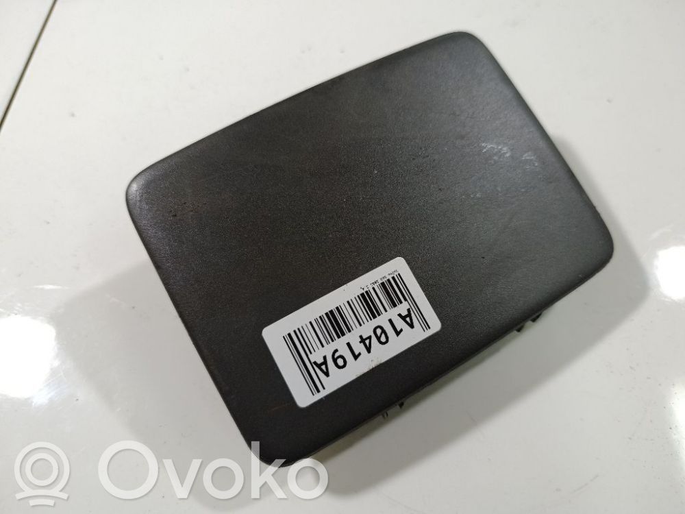 Volvo S60 Glove box 