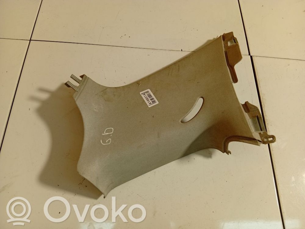 Volkswagen Polo IV 9N3 Revêtement de pilier (bas)