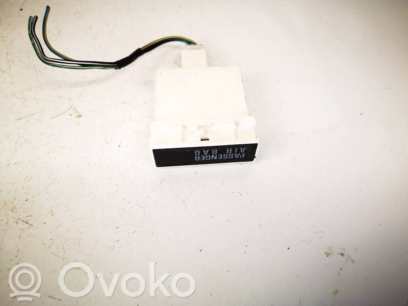 Mitsubishi Endeavor Interruttore airbag passeggero on/off