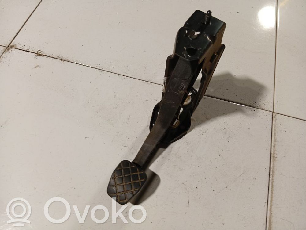 Volkswagen Golf IV Clutch pedal 