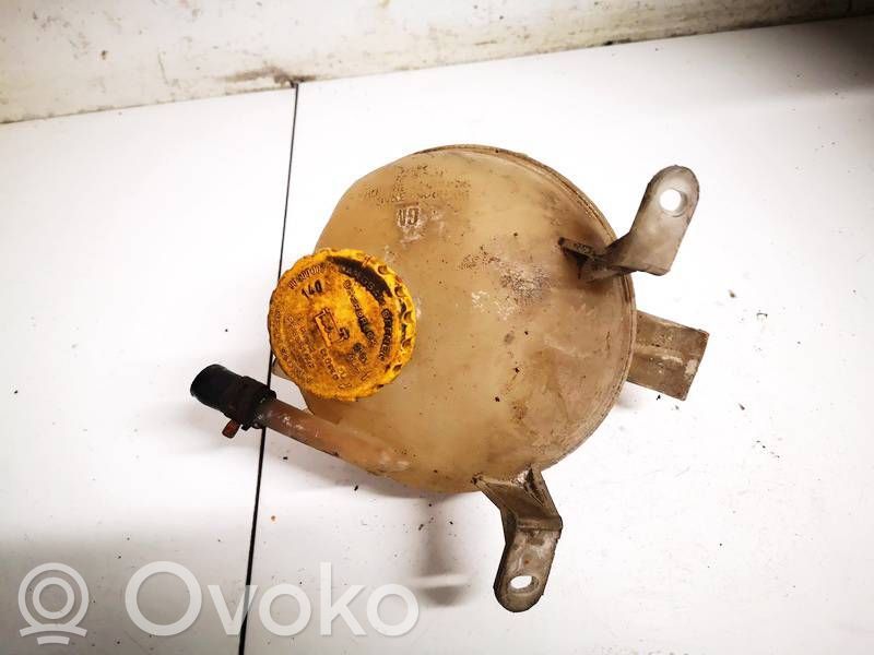 Opel Corsa B Aušinimo skysčio išsiplėtimo bakelis 