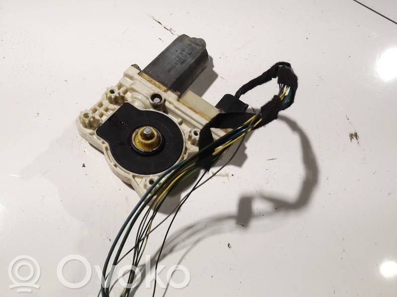 BMW 7 E65 E66 Rear door window regulator motor 