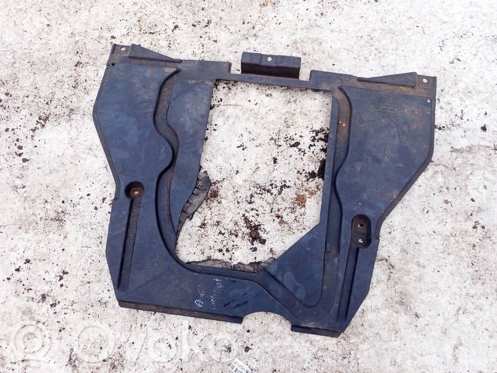 Volkswagen PASSAT B5.5 Protecție inferioară motor 