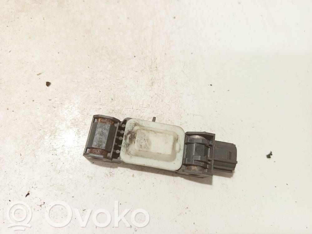 Nissan Note (E11) Senzor impact/declanșare airbag 