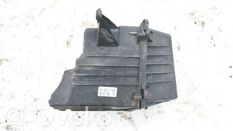 Volkswagen Polo IV 9N3 Ilmansuodattimen kotelo