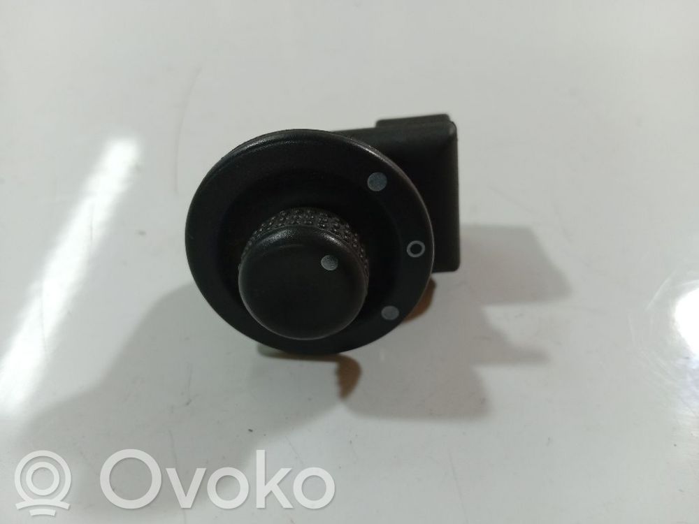 Interruttore specchietto retrovisore   8200002442B,8200002442B,8200002442B