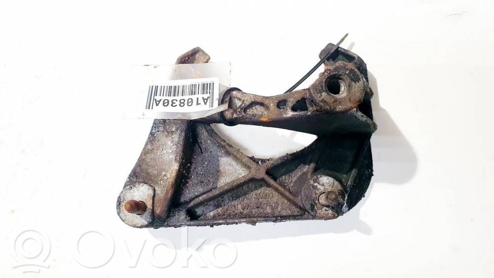 BMW 7 E65 E66 Engine mounting bracket 