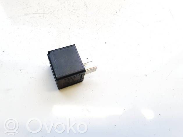 Skoda Octavia Mk2 (1Z) Alte relee 