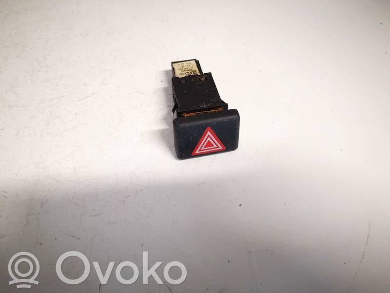 Botón interruptor de luz de peligro   8E0941509,8E0941509