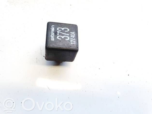 Otros relés   8D0951253A,373,8D0951253A