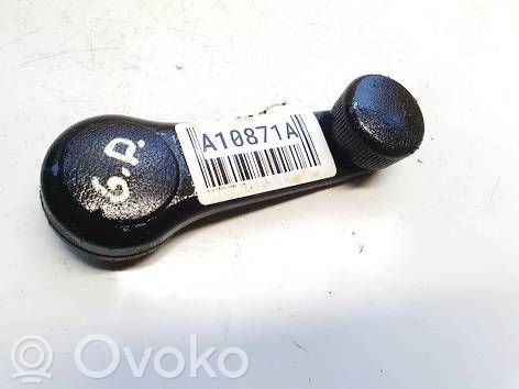 KIA Ceed Asa de la ventanilla de la puerta delantera 