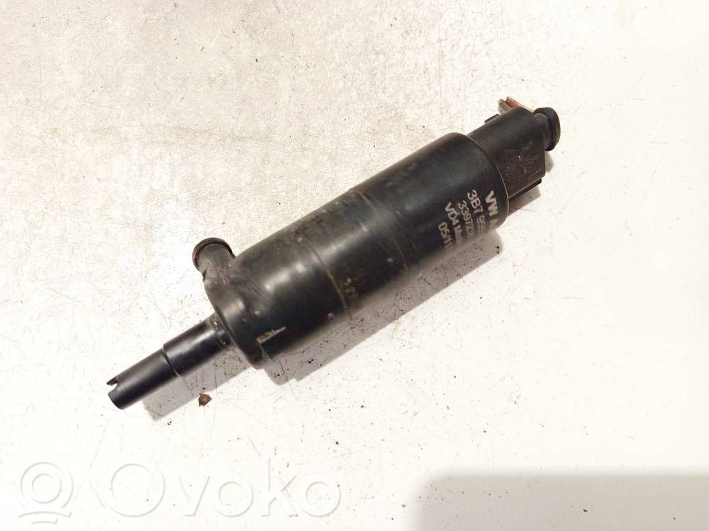 Volkswagen Touran I Pompe de lave-glace de pare-brise